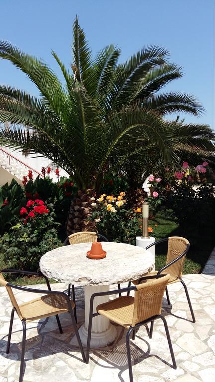 Apartments Vila Ana Vir Exterior photo
